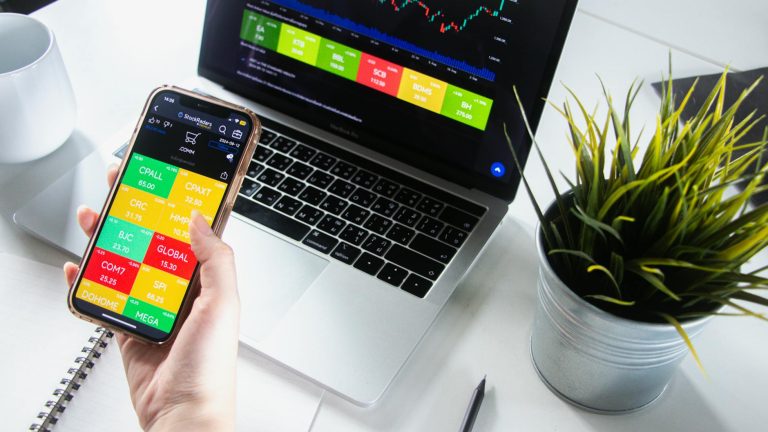 Dubai Stock Market Plummets 4.6% Amid Global Uncertainty